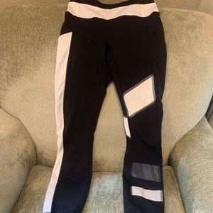Lululemon colorblock leggings, size 2
